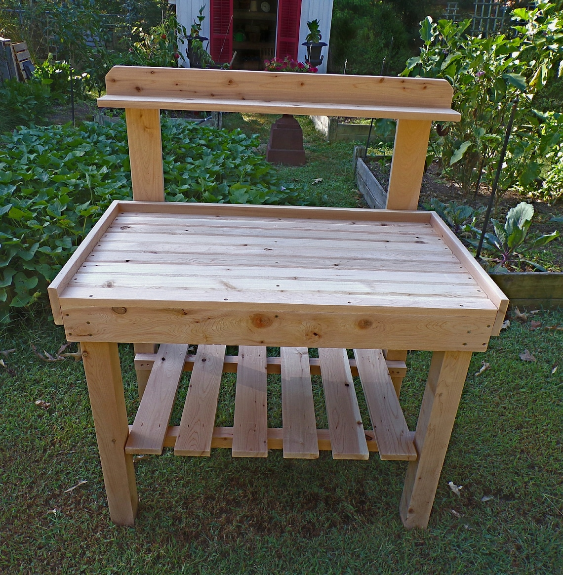 Handmade Cedar Potting Bench Outdoor Garden Work Table with Storage Shelf