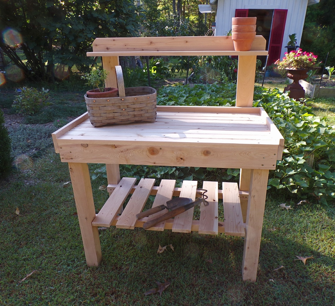 Handmade Cedar Potting Bench Outdoor Garden Work Table with Storage Shelf