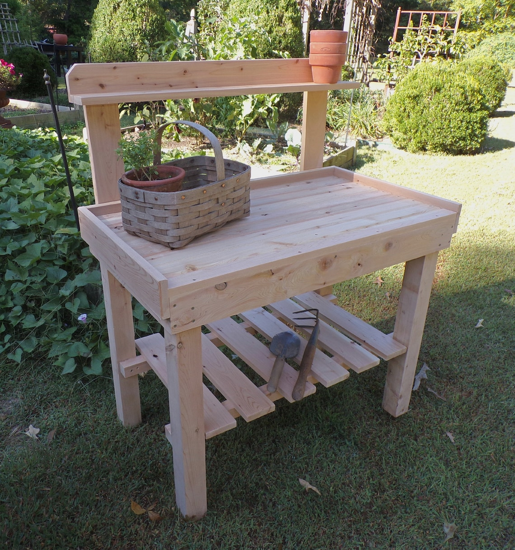Handmade Cedar Potting Bench Outdoor Garden Work Table with Storage Shelf